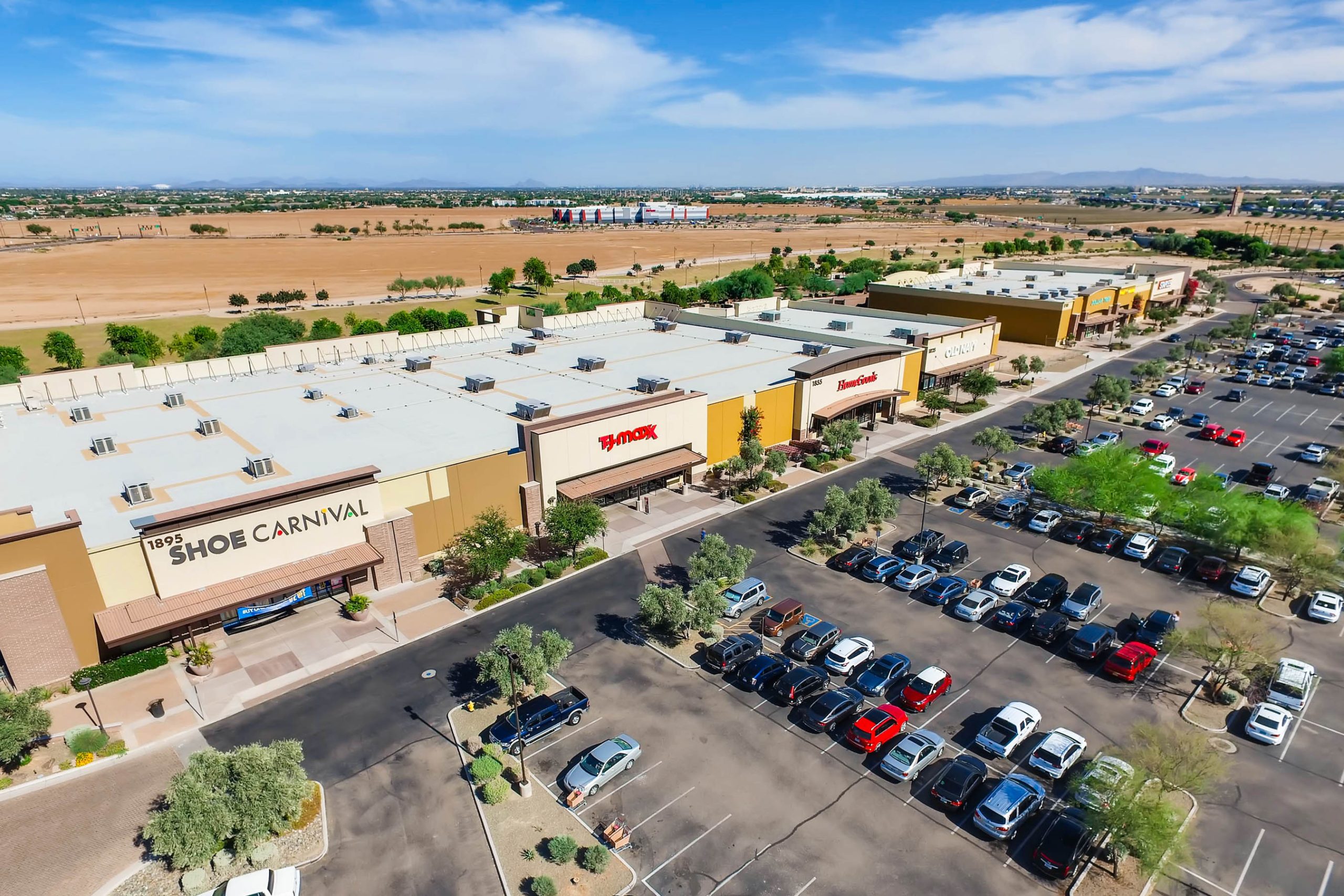 Market at Estrella Falls