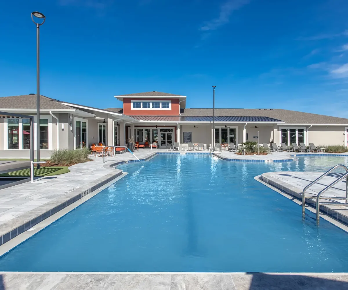 Summer Pointe Villave